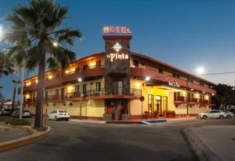 Hotel La Pinta allows 18 year olds to book a room
