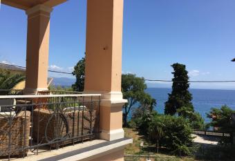 Villa Peppina Apartment has Balcony rooms