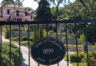 Villa Caterina has Balcony rooms