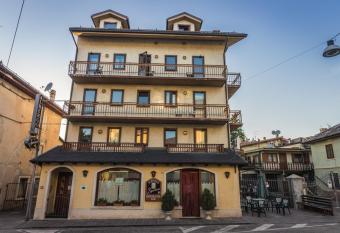 Albergo Speranza has Balcony rooms