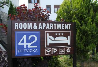 Room & Apartment Plitvi  ka 42 has Balcony rooms