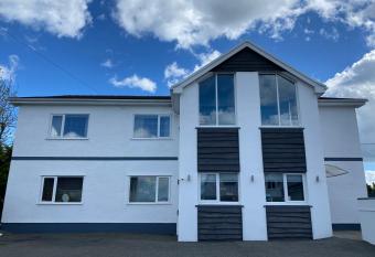 Gwynfryn Guest House allows 18 year olds to book a room