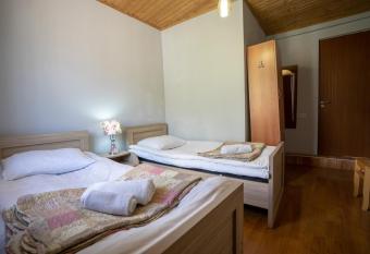 Guest House Nikala has rooms with a private hot tub