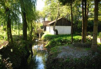 Apartment Licka Vodenica has Balcony rooms