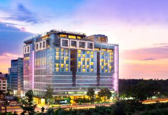 Le Meridien Dhaka allows 18 year olds to book a room