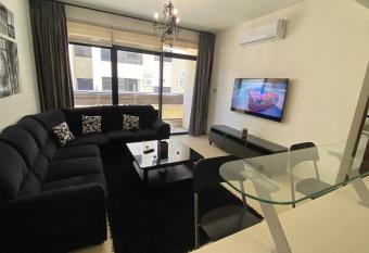 Dair Ghbar Apartment has Balcony rooms