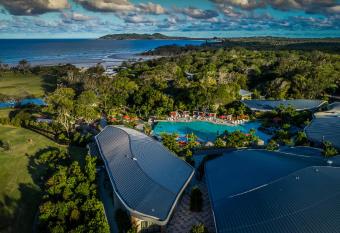 Elements Of Byron has Balcony rooms