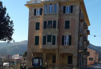 Albisola bed and breakfast has Balcony rooms