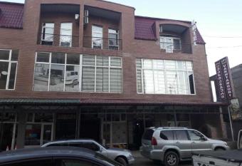 Hotel Vakhtanguri has Balcony rooms