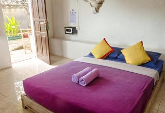 Kris Kos allows 18 year olds to book a room