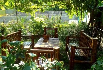 Guest House Metreveli has Balcony rooms