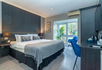 Croft Court Hotel allows 18 year olds to book a room