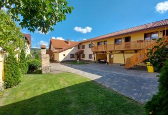 Casa Simion allows 18 year olds to book a room