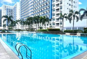 PREMIERE HAVEN at Sea Residences Condominium has Balcony rooms