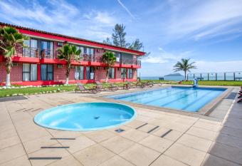 Rasa Hotel allows 18 year olds to book a room