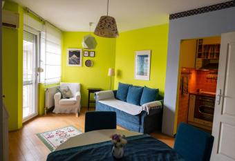 Apartment Dunja allows 18 year olds to book a room