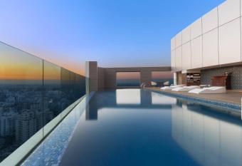 Crowne Plaza Dhaka Gulshan, an IHG Hotel allows 18 year olds to book a room