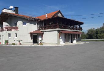 Guesthouse Kod mosta has Balcony rooms