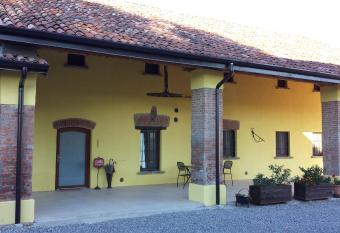 Hotel e B&B Il Mulino allows 18 year olds to book a room