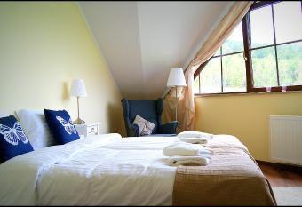 Villa Sob  tka has Balcony rooms