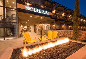 The Tavern Hotel has Balcony rooms