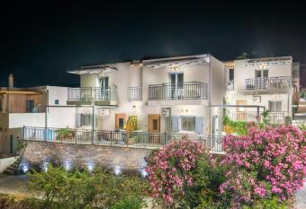 Athina Residence has Balcony rooms