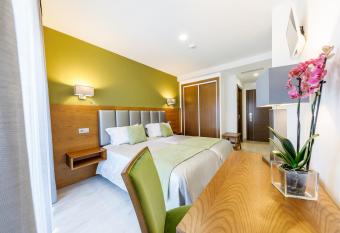 Hotel Santo Ant  nio de P  dua has Balcony rooms