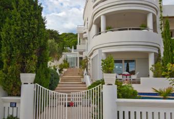 Villa Perla Baska has Balcony rooms
