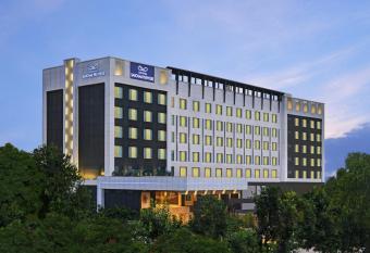 Grand Mercure Agra - An Accor Brand allows 18 year olds to book a room