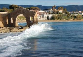La Scogliera has Balcony rooms