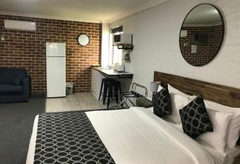 Coffs Shearwater Motel has Balcony rooms