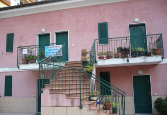 Villamareblu has Balcony rooms