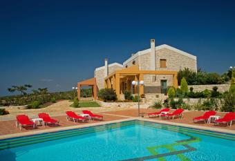 Enastron Villas has Smoking/Balcony rooms