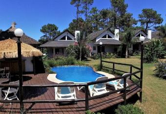 Bungalows Punta Colorada has Balcony rooms