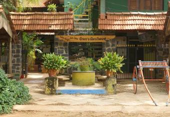 Green s Guest House has Balcony rooms