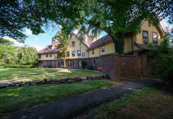 Rutgers University Inn And Conference Center allows 18 year olds to book a room