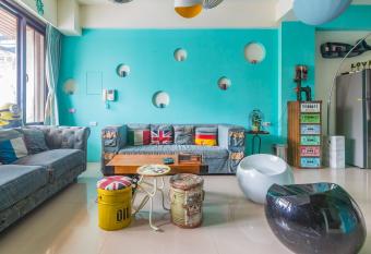                                villa allows 18 year olds to book a room