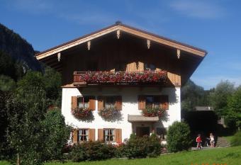 Haus Binderschuster has Balcony rooms