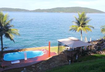 Ocean Green Flats has Balcony rooms