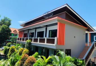 Phongpipat Lanta Mansion allows 18 year olds to book a room