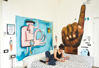 Madama Hostel & Bistrot has Balcony rooms