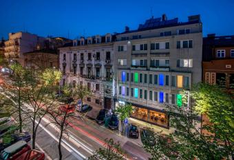 Belgrade Inn Garni Hotel has Balcony rooms