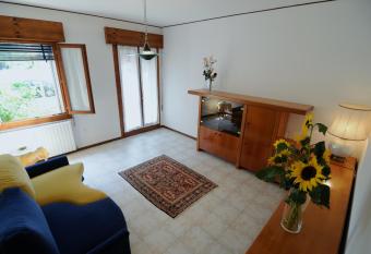Appartamento Colli & Terme has Balcony rooms
