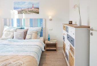 SK Apartments -Apartment mit 2 Schlafzimmern allows 18 year olds to book a room