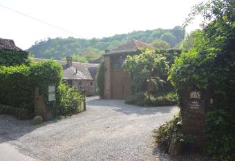 L arche De No   has Balcony rooms