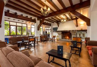 Hotel Tugasa Las Truchas has Balcony rooms