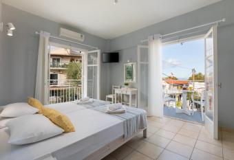 Bella Studios has Balcony rooms