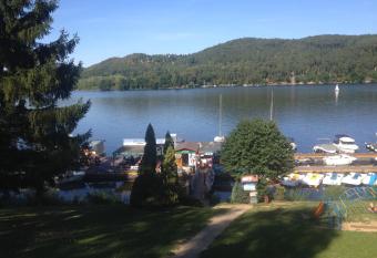 Autocamp Skalice has Balcony rooms