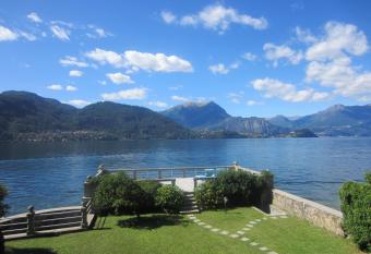 Villa Eli has Balcony rooms