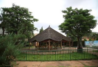 Le Baobab allows 18 year olds to book a room